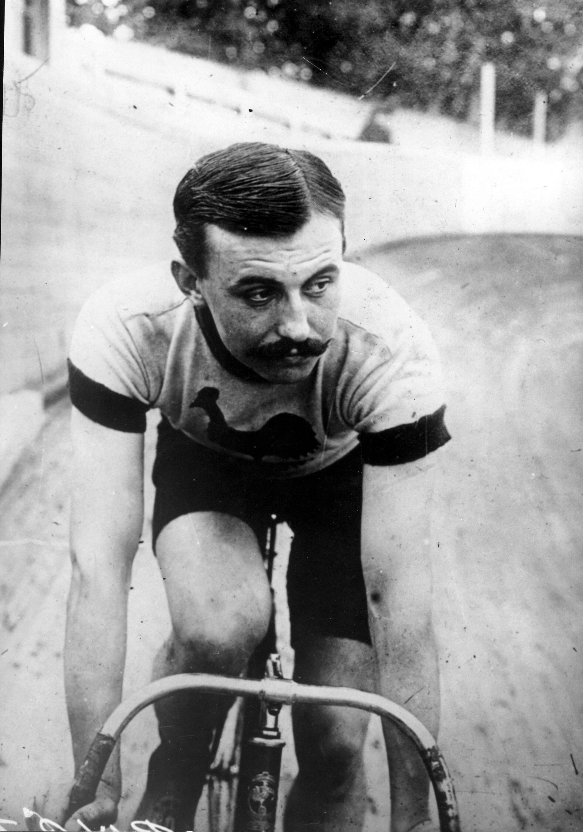 Imagem de referência de Lucien Petit-Breton, descrito nos dados abertos como ciclista francês