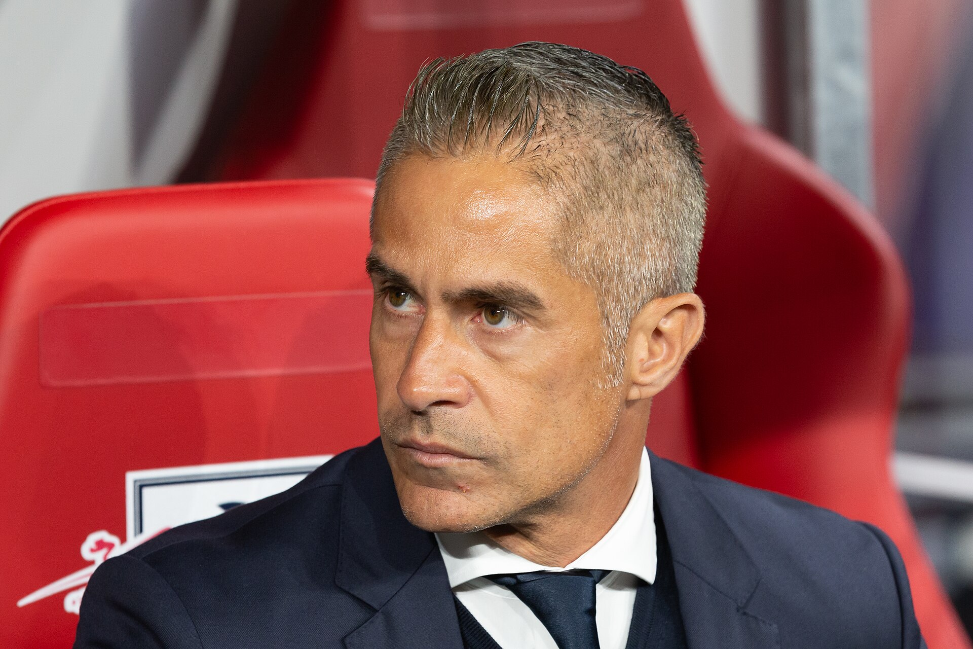 Imagem de referência de Sylvinho, descrito nos dados abertos como futebolista brasileiro