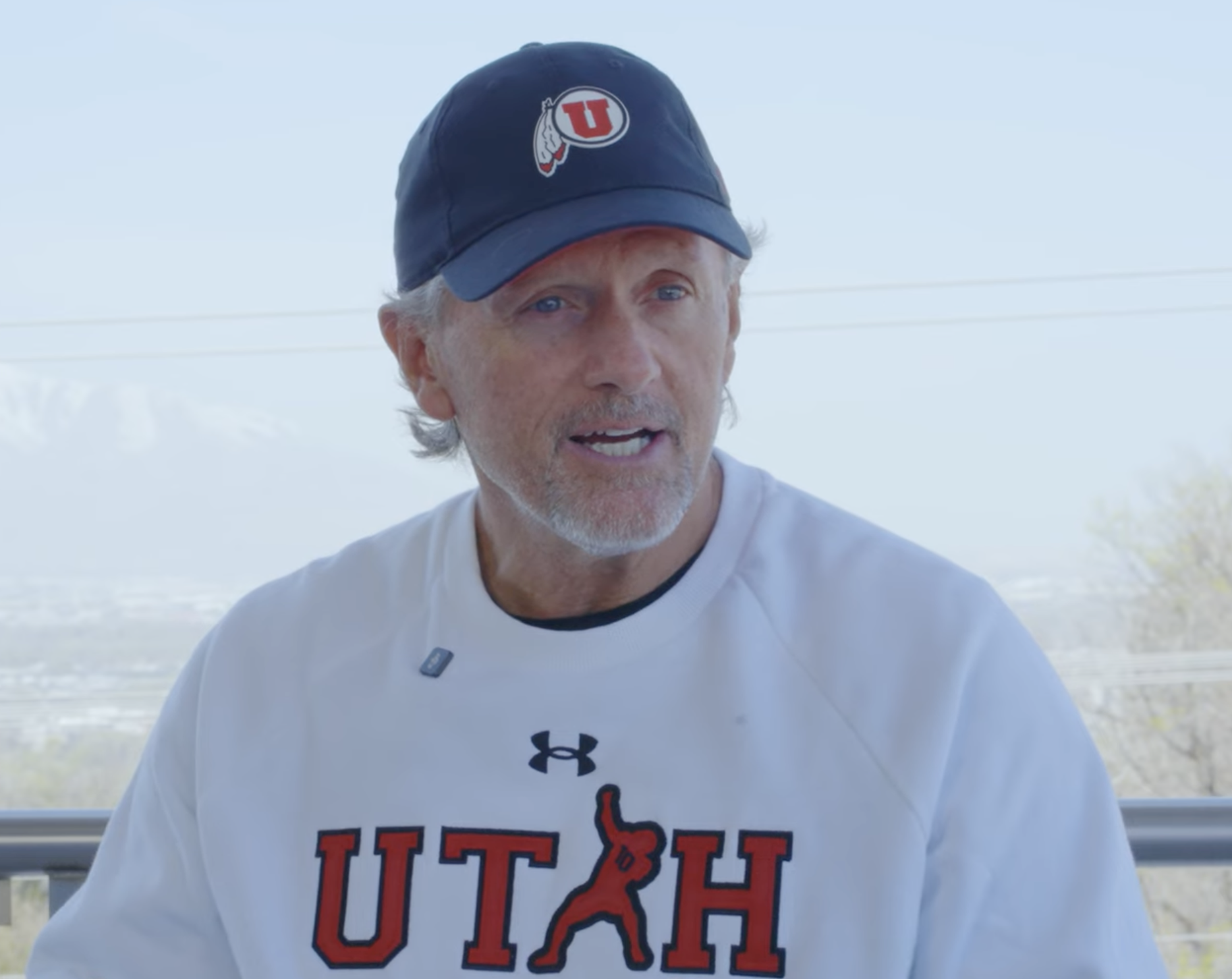 Imagem de referência de Kyle Whittingham, descrito nos dados abertos como jogador de futebol americano dos Estados Unidos