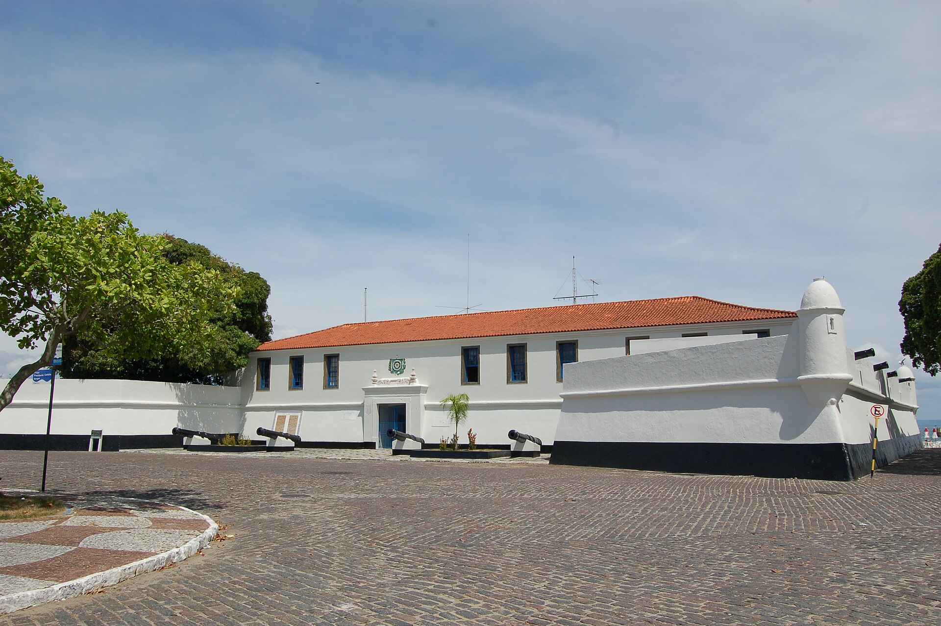 Imagem de referência relacionada a Forte de São Lourenço, item descrito como forte em Itaparica, Bahia