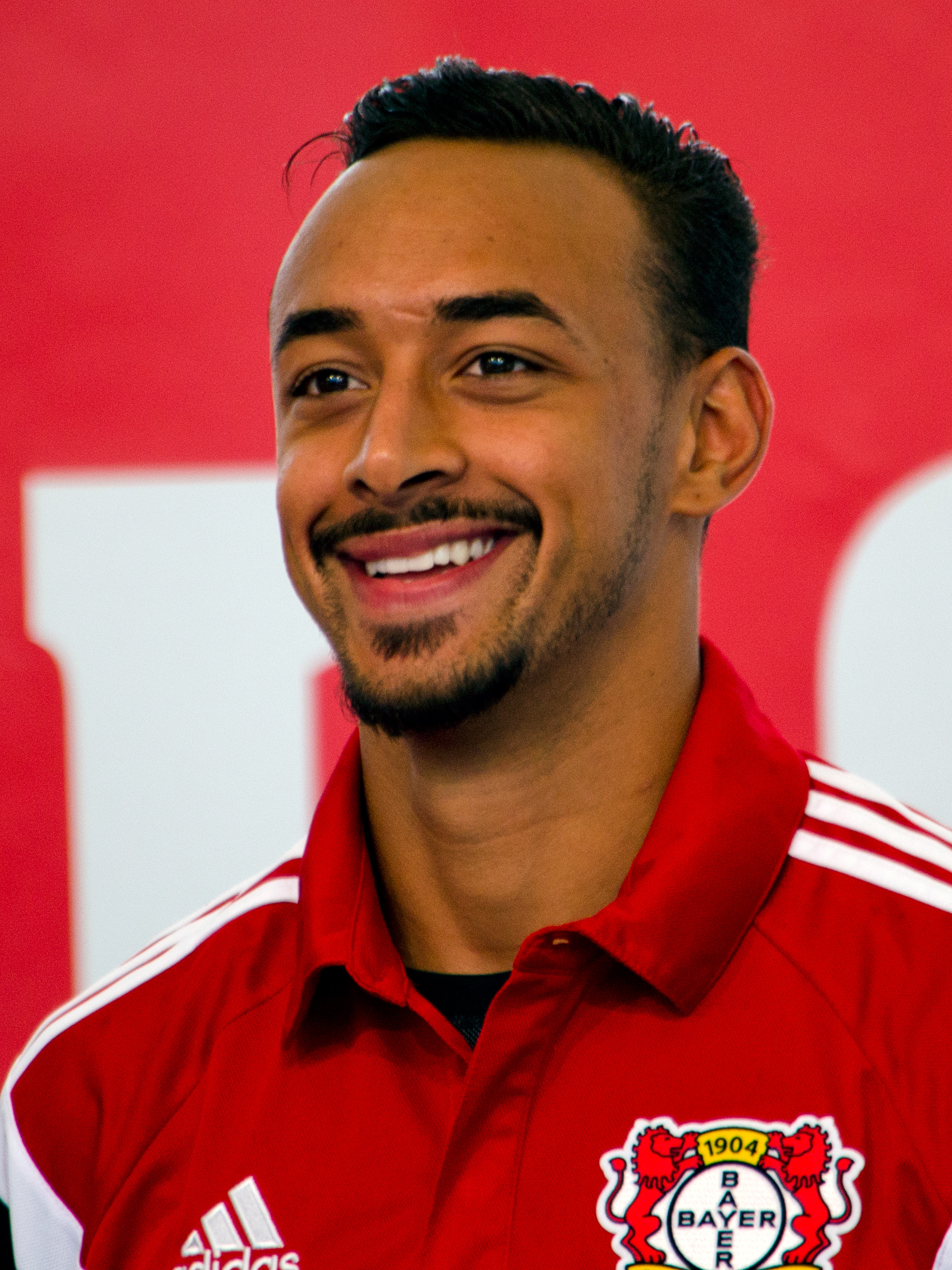 Imagem de referência de Karim Bellarabi, descrito nos dados abertos como futebolista alemão