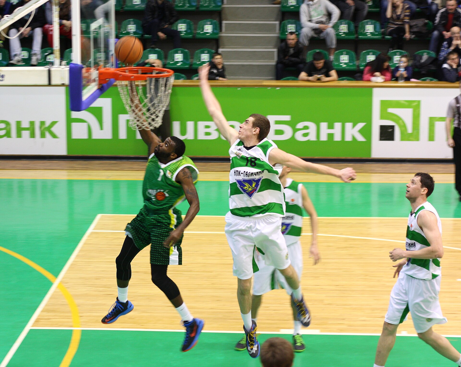 Imagem de referência relacionada a Jamal Shuler, item descrito como basquetebolista estadunidense