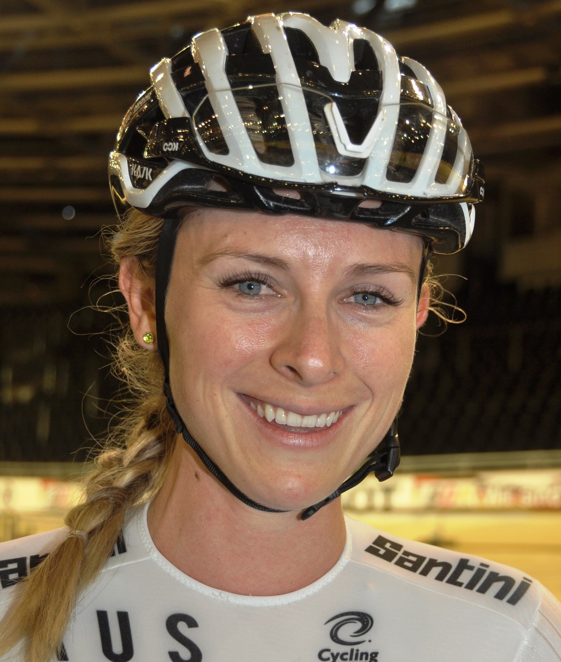 Imagem de referência de Annette Edmondson, descrito nos dados abertos como ciclista australiana