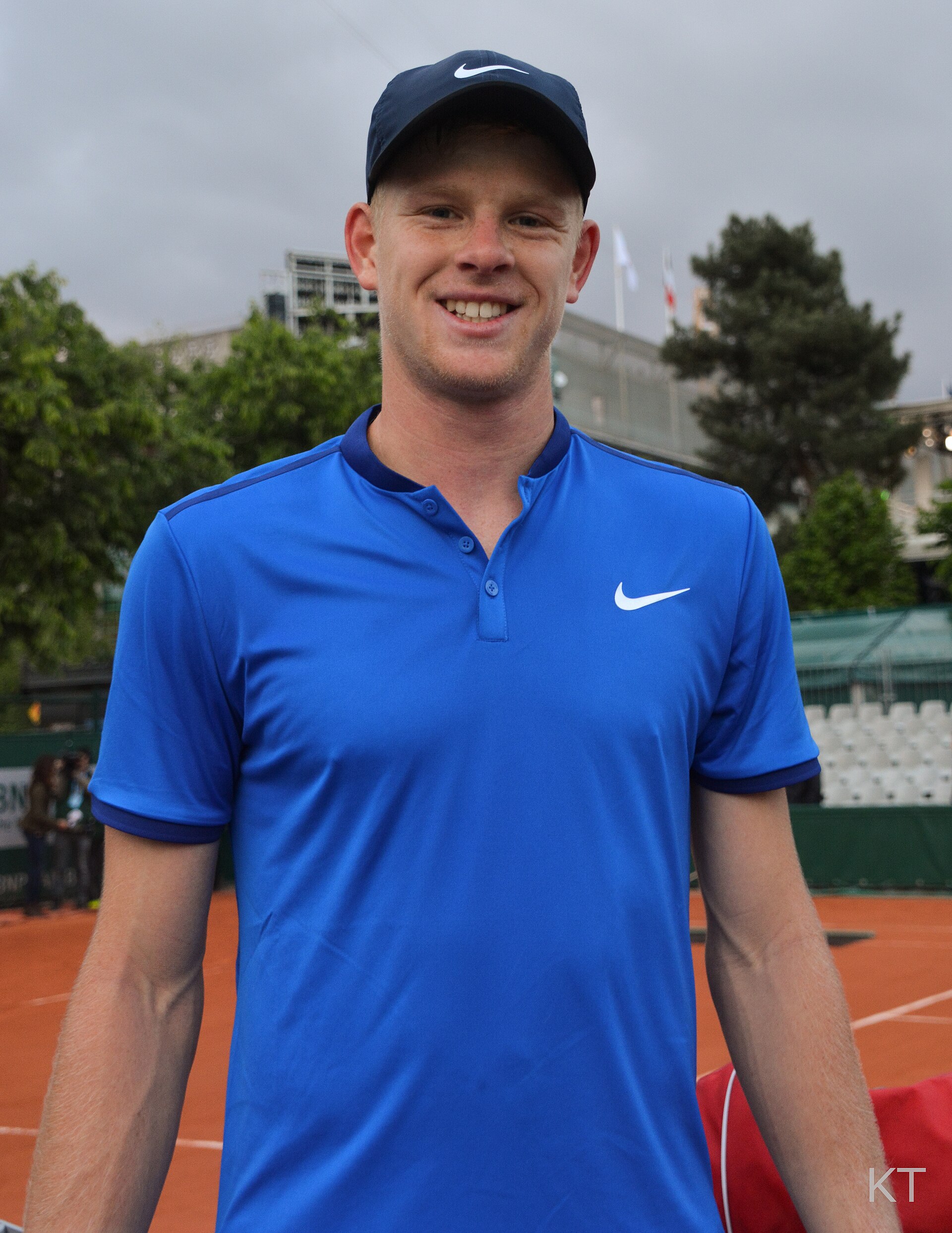 Imagem de referência relacionada a Kyle Edmund, item descrito como tenista britânico