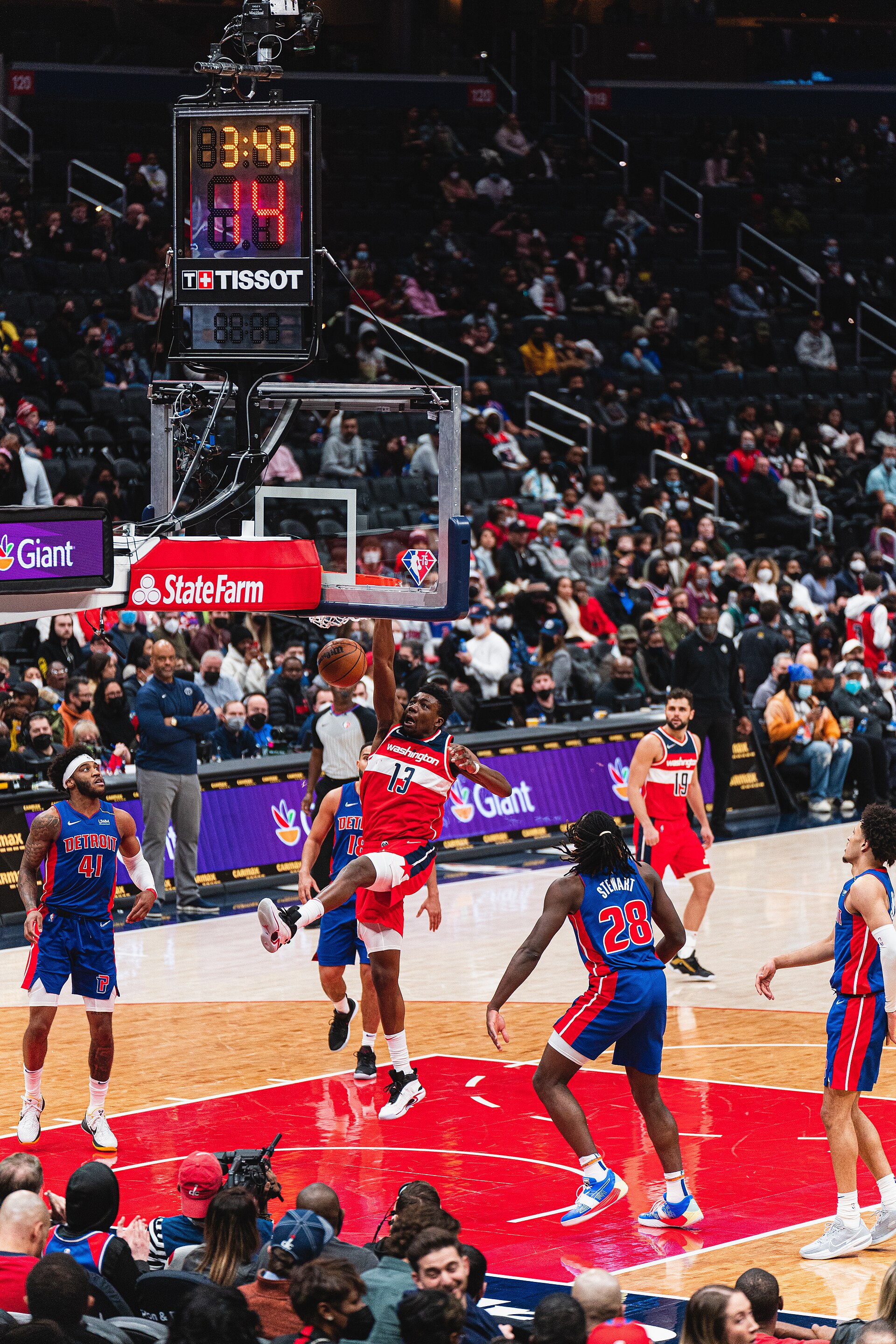 Imagem de referência de Saddiq Bey, descrito nos dados abertos como jogador de basquetebol norte-americano