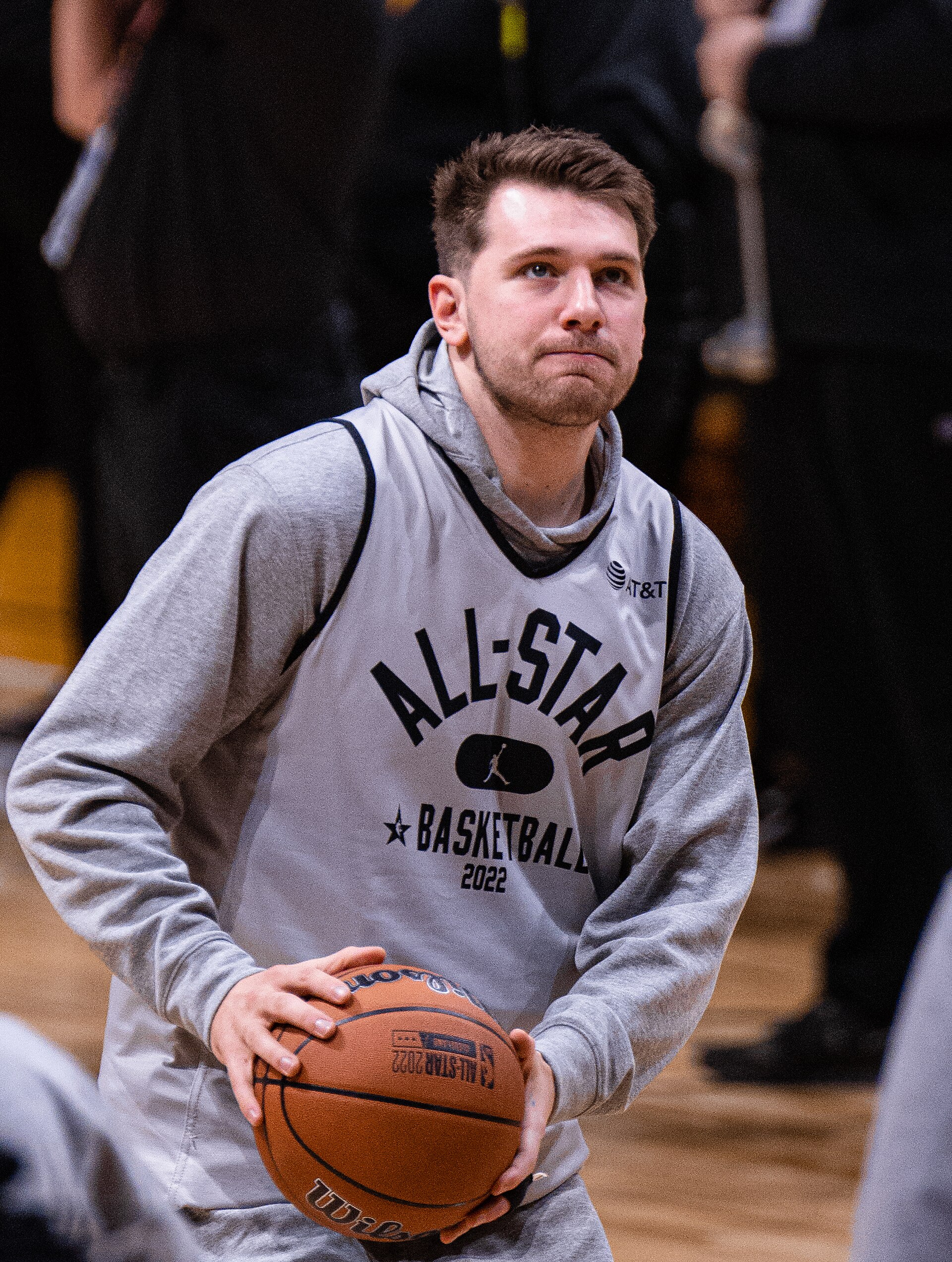 Imagem de referência de Luka Dončić, descrito nos dados abertos como jogador de basquetebol esloveno