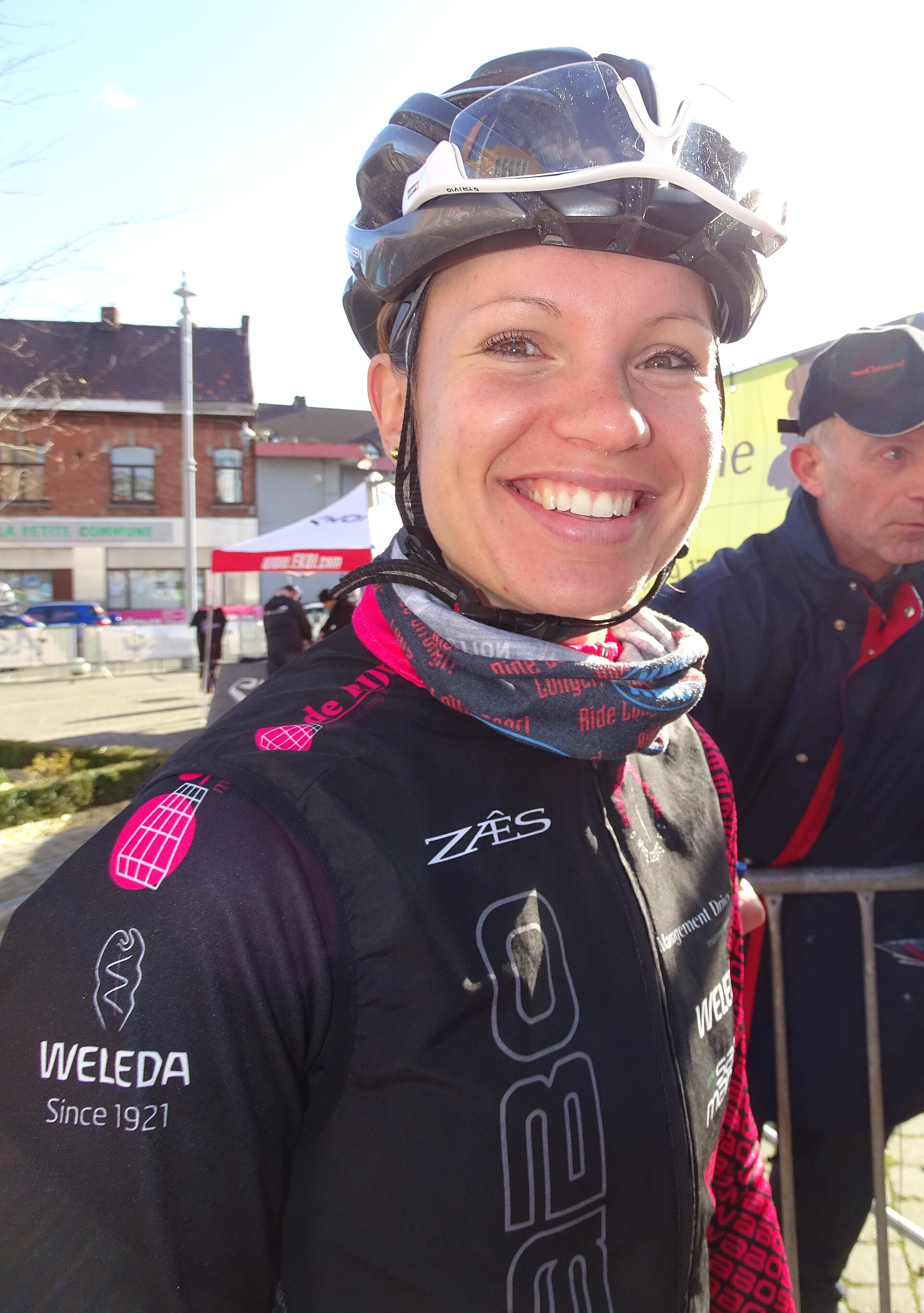 Imagem de referência de Esther van Veen, descrito nos dados abertos como ciclista neerlandesa