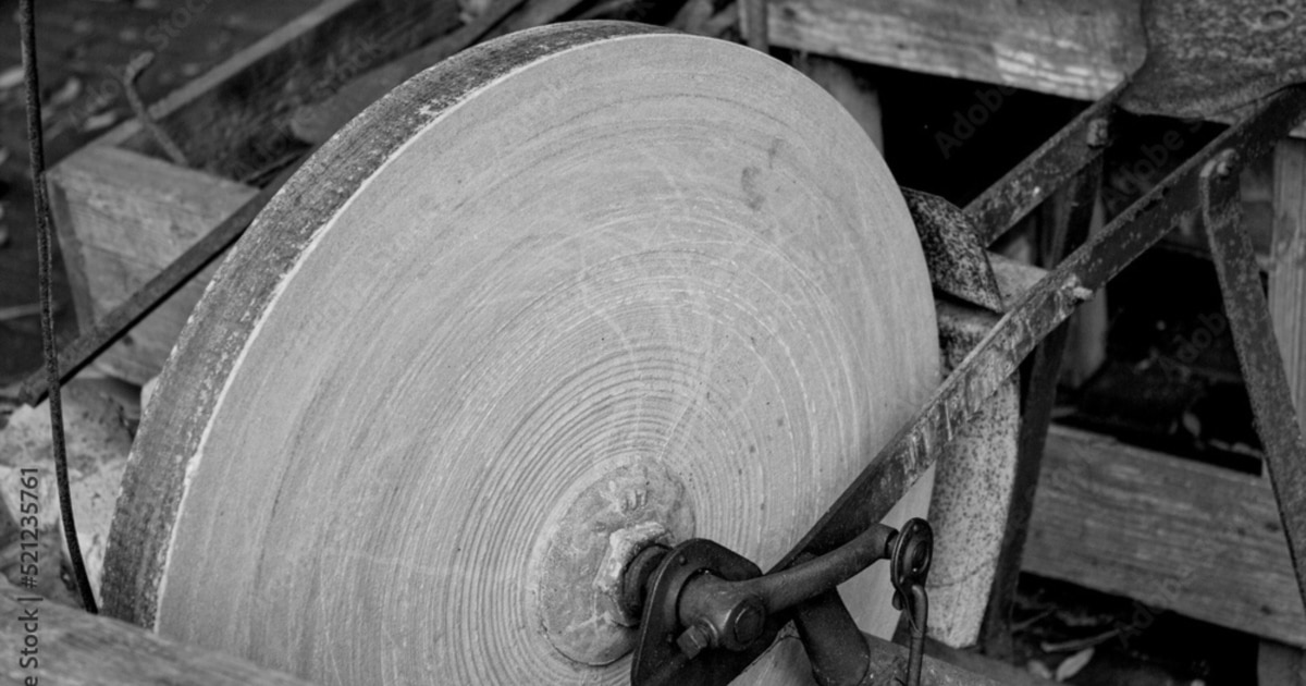 Imagem relacionada à notícia: Mantenha o nariz para o Grindstone