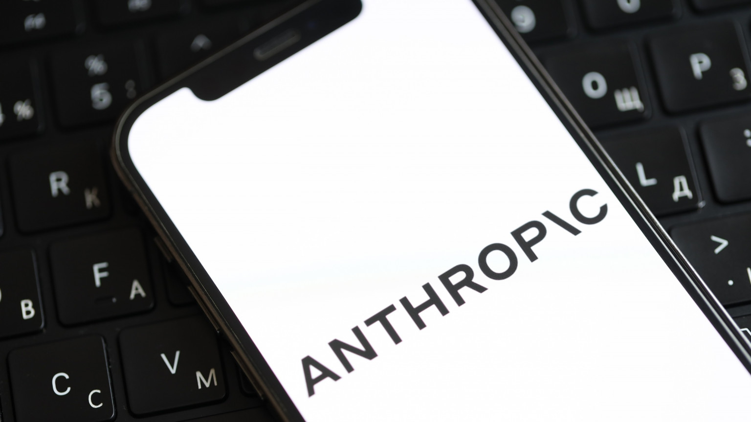 Anthropic libera IA mais poderosa para equipes que caçam falhas antes de hackers