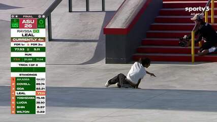 Rayssa Leal cai em sua primeira manobra no mundial de skate