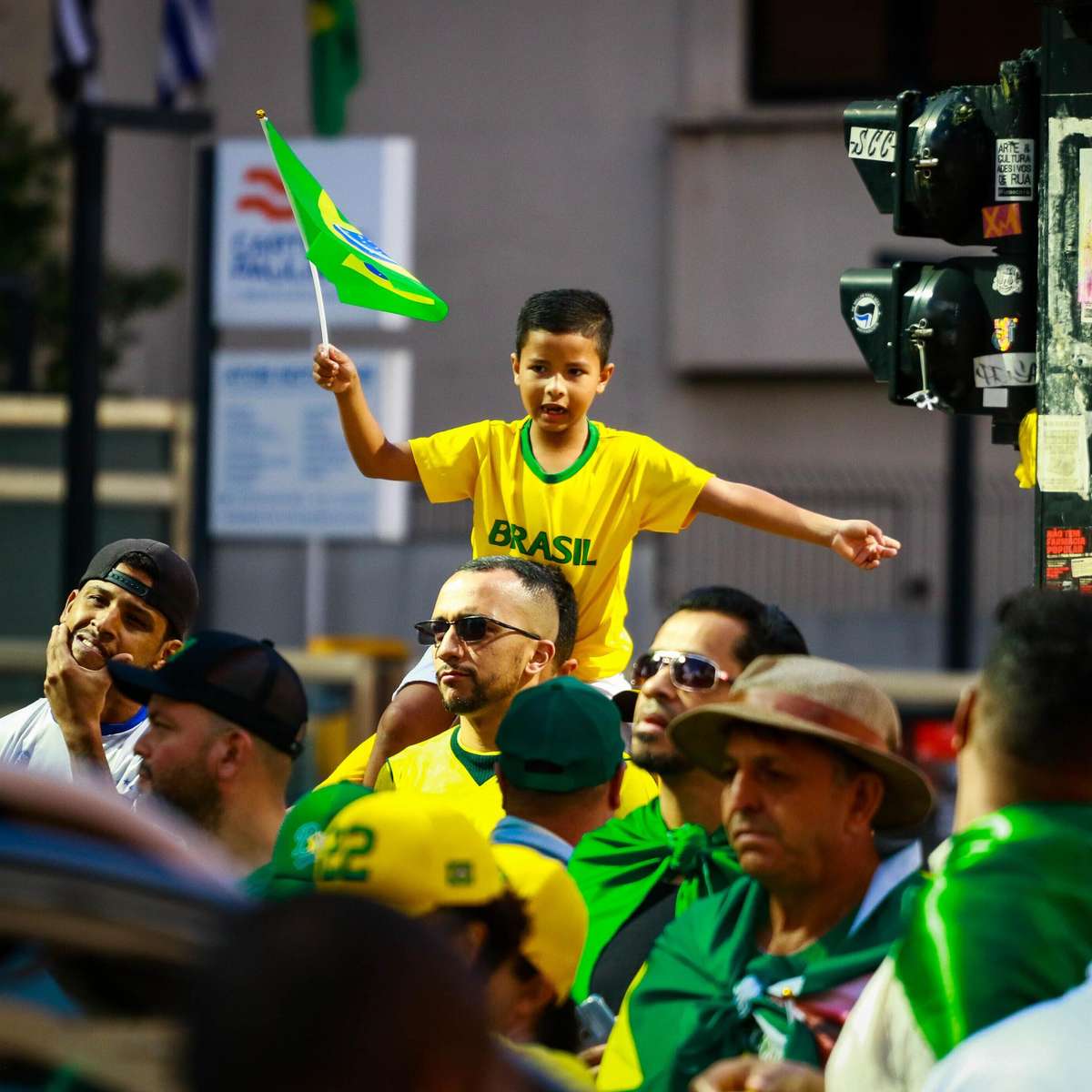 Veja fotos do ato de Flávio Bolsonaro na Av. Paulista, em São Paulo