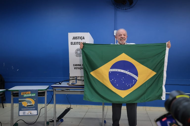 Lula afirma que mobilização popular no 2º turno foi ‘quase inexplicável’ e diz acreditar na virada