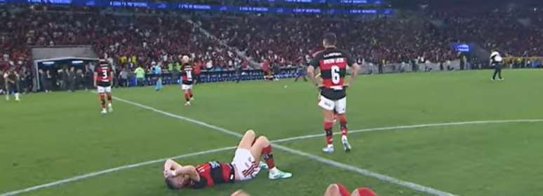 Flamengo é alvo de memes na web após eliminação na Libertadores
