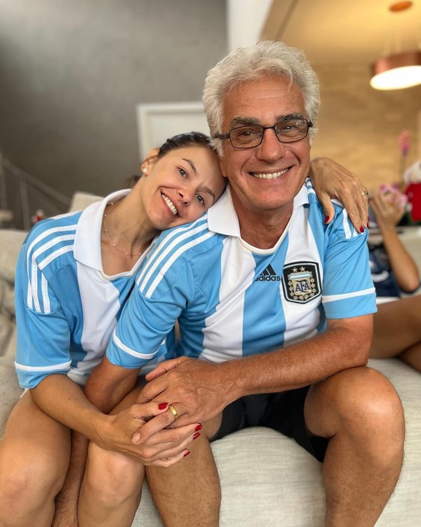 Bianca Rinaldi completa 52 anos: conheça o motivo da atriz ter deixado o Rio de Janeiro para viver com a família no interior de SP