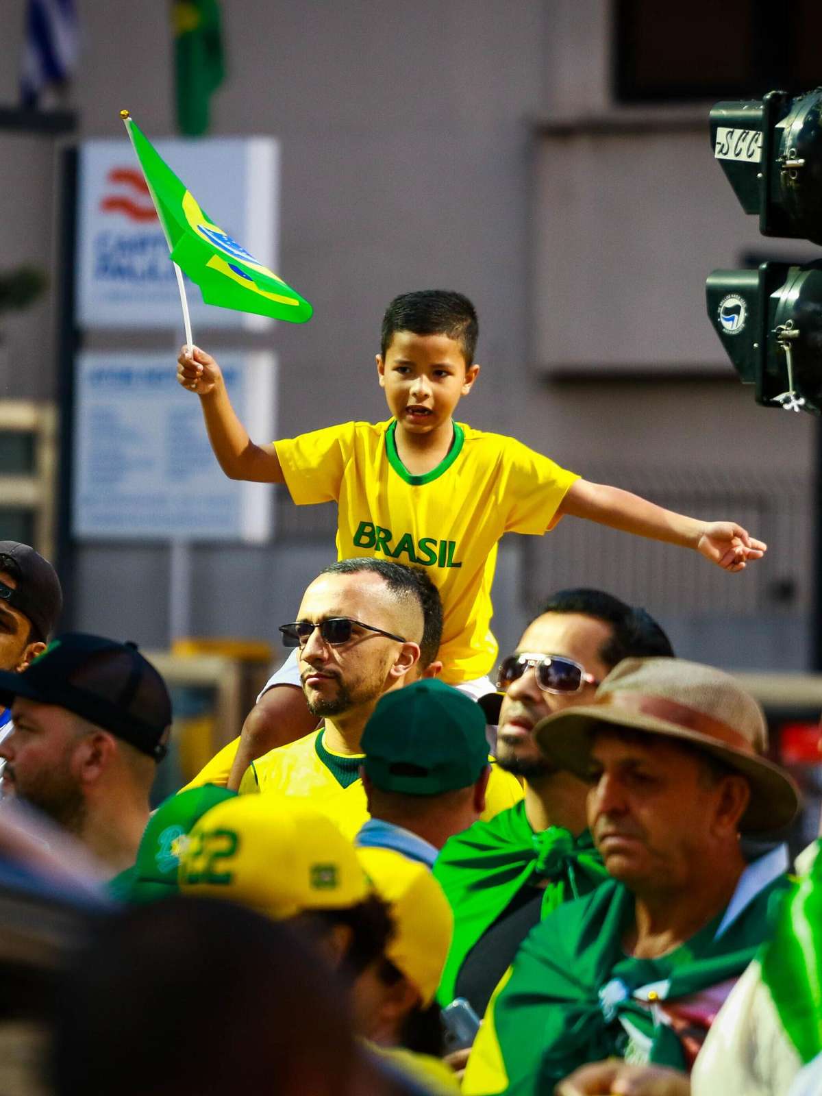 Veja fotos do ato de Flávio Bolsonaro na Av. Paulista, em São Paulo