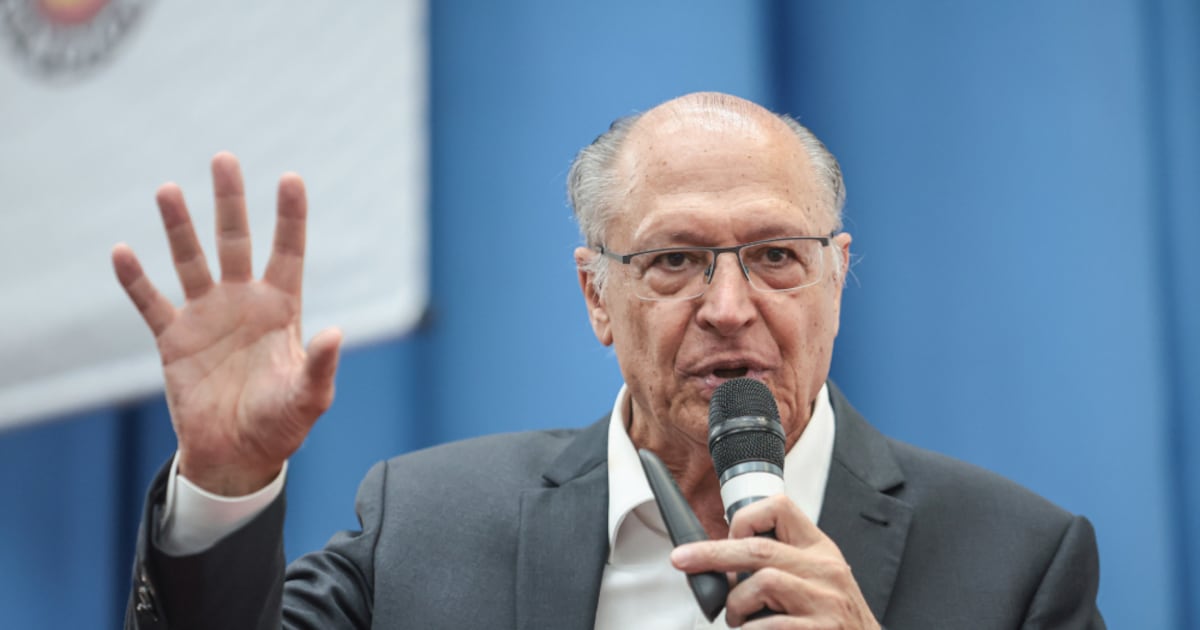 Alckmin celebra fim da 6x1 e aumento do teto do MEI antes de encontro com empresários na BA