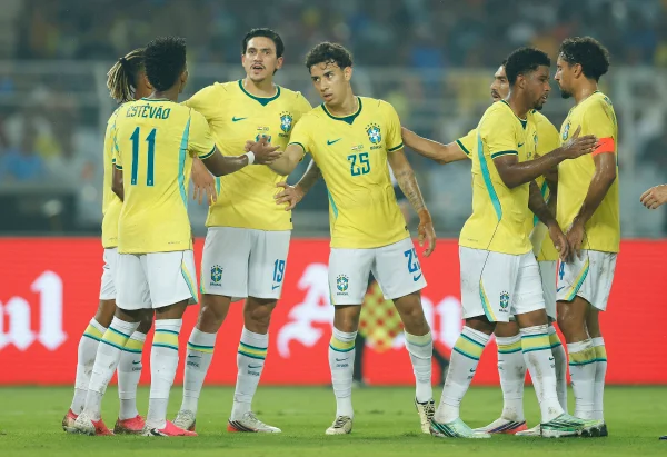 "O Brasil está longe do seu melhor", dispara jornal espanhol