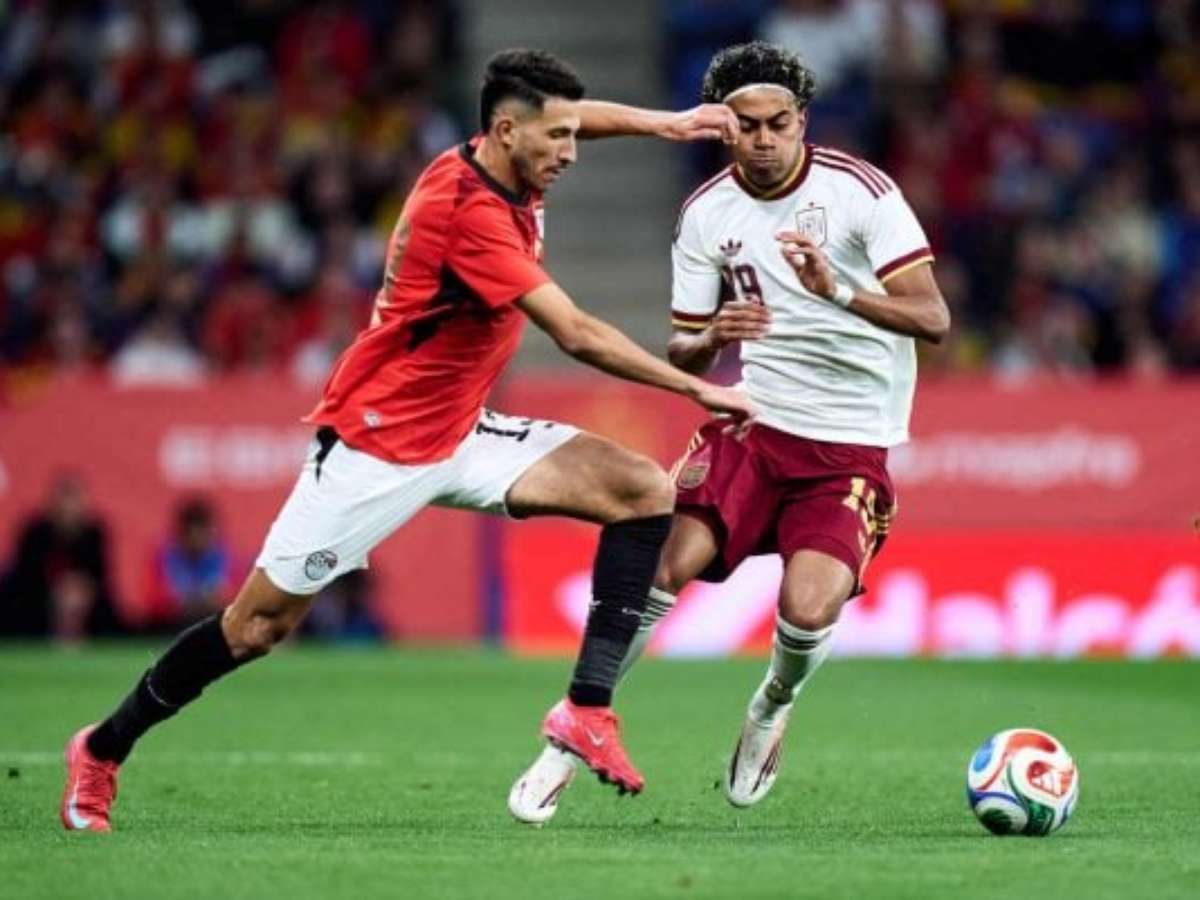 Fifa pune Espanha por cânticos xenofóbicos contra seleção do Egito