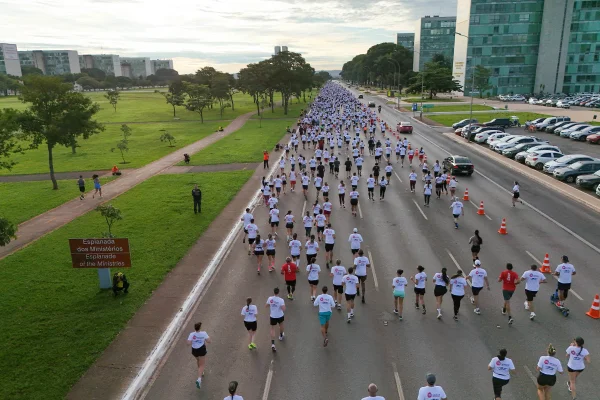 Metrópoles Endurance Corrida: especialista alerta sobre uso de suplementos - destaque galeria