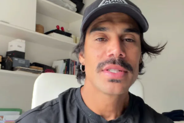 Micael Borges compra briga com Juliano Floss, se arrepende e desabafa