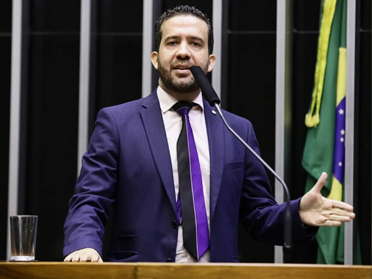 André Janones (Rede) é reeleito deputado federal com 78 mil votos