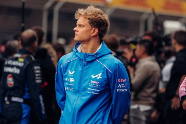 F1: reserva da Alpine é alvo de autoridades após faltar a exames militares - destaque galeria