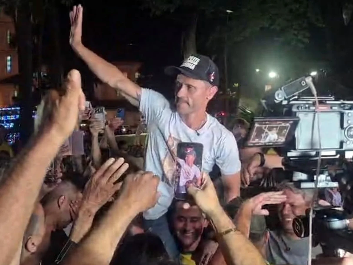 Cleitinho declara seu apoio a Flávio Bolsonaro no 2° turno