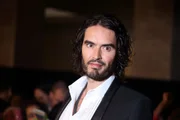 Imagem da matéria: Julgamento de Russell Brand começa nesta 2ª. Relembre acusações contra ele