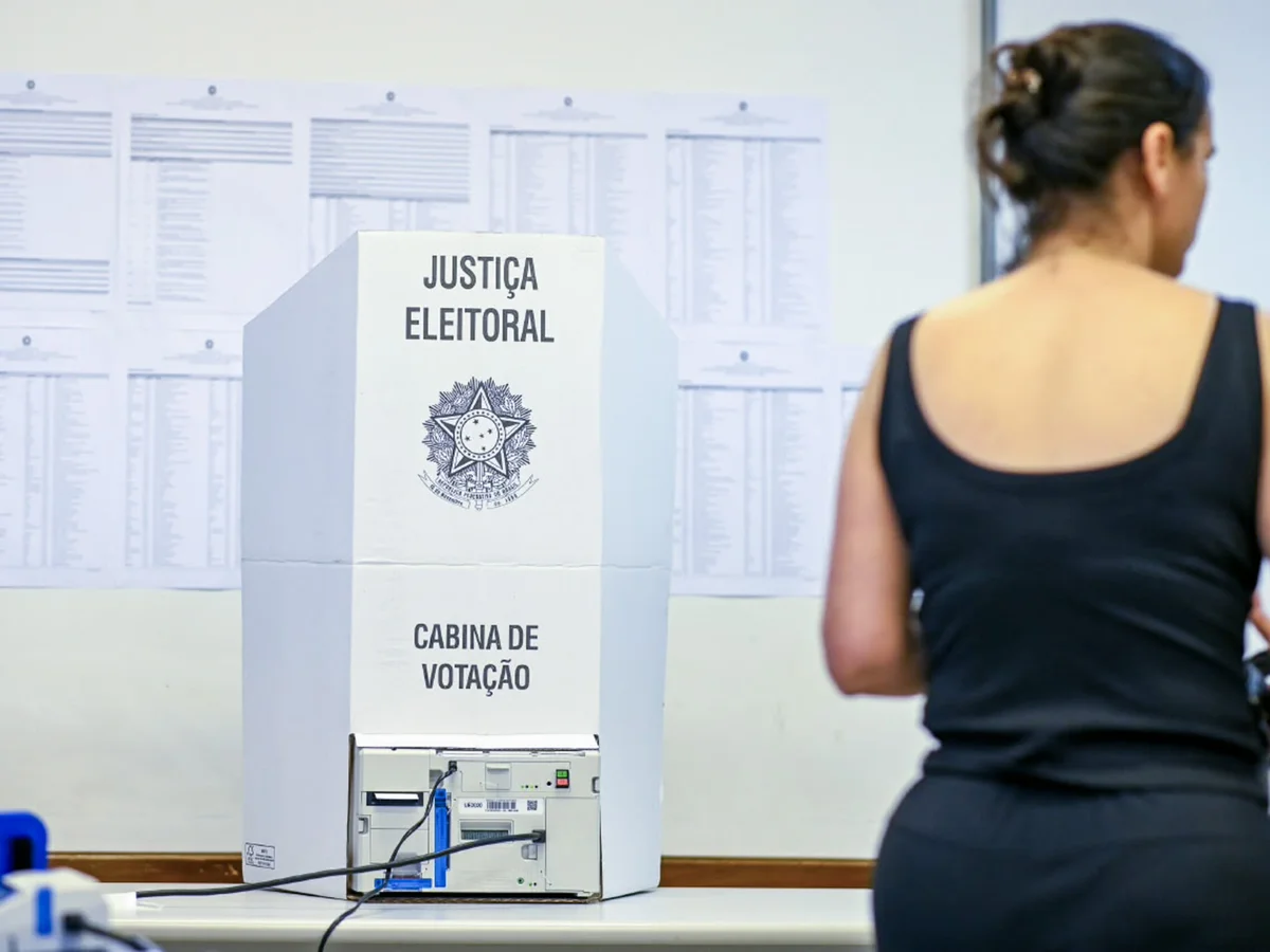 Real Time: 40% dos que se abstiveram no 1º turno não votarão no 2º