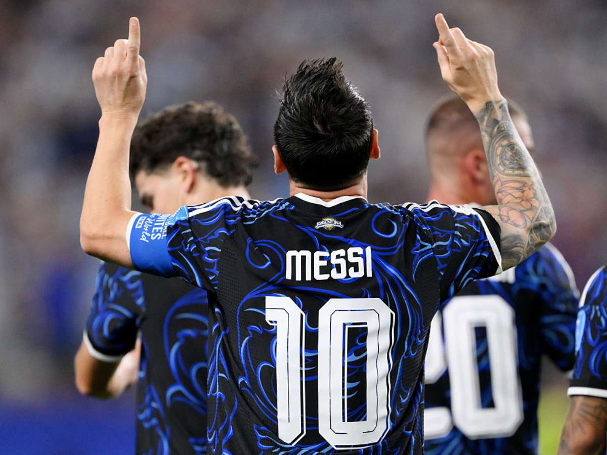 Argentina vai aposentar a camisa 10 de Messi? Entenda como homenagem esbarra em regra da Fifa