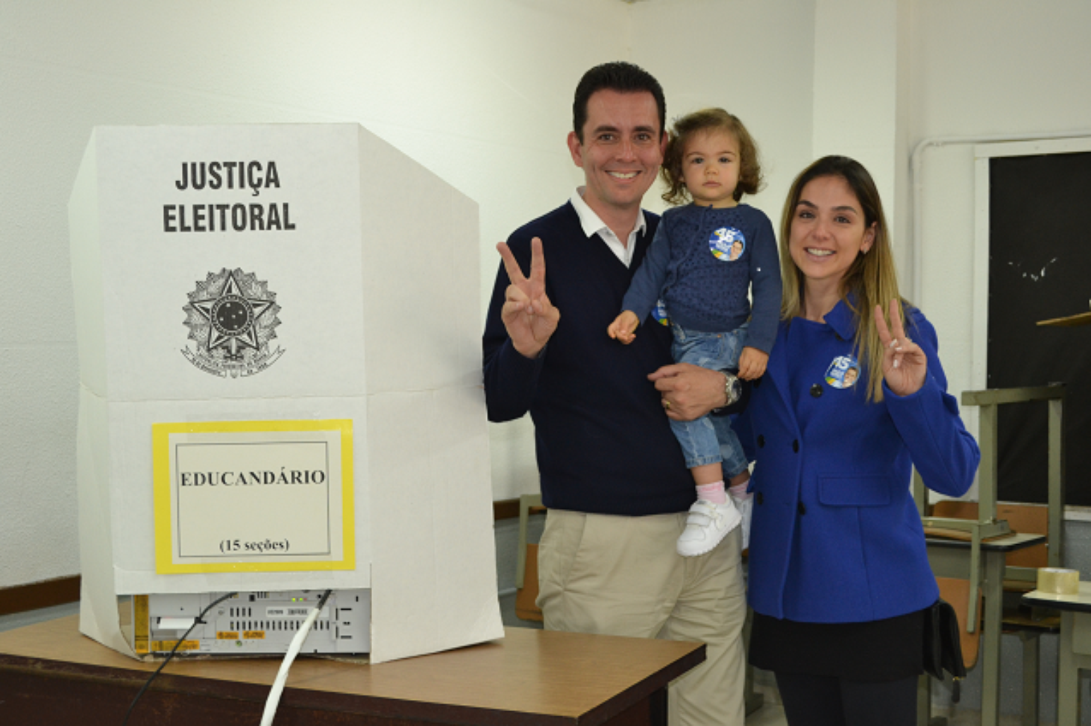 Paulo Serra (PSDB) foi eleito deputado federal; a esposa, Ana Carolina Serra (PSDB) foi reeleita deputada estadual por S&atilde;o Paulo