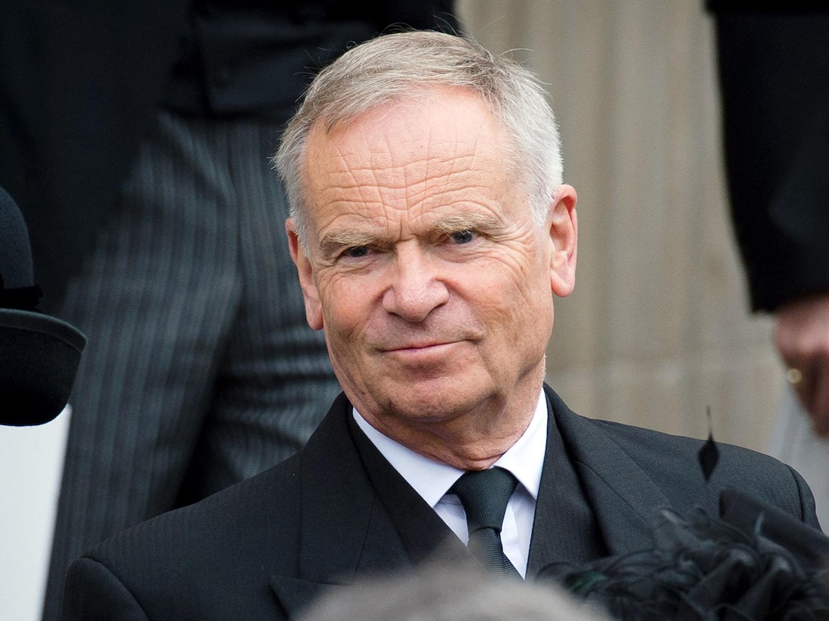 Morre Jeffrey Archer, escritor britânico e político que foi aliado a Margaret Thatcher