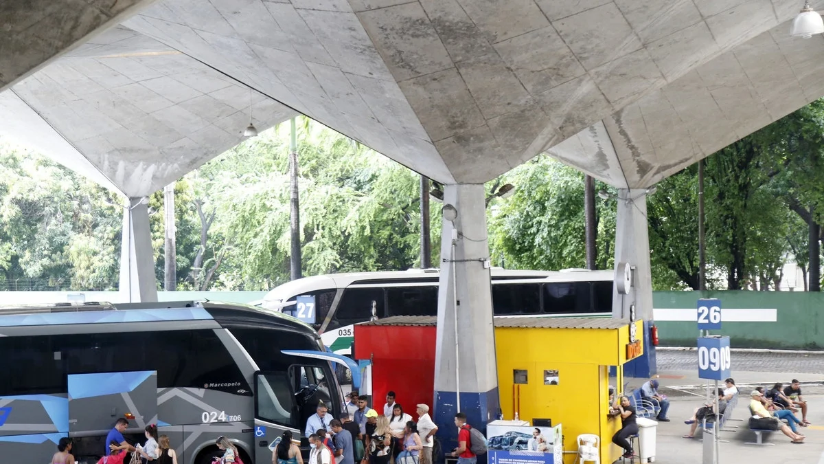 Eleitor tem direito a passagem intermunicipal gratuita no 2º turno; entenda
