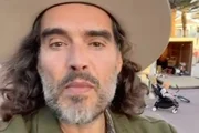 Imagem da matéria: Julgamento de Russell Brand começa nesta 2ª. Relembre acusações contra ele