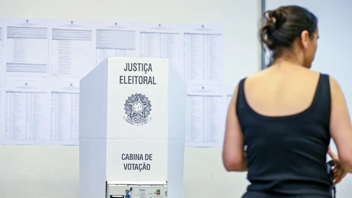 Real Time: 40% dos que se abstiveram no 1º turno não votarão no 2º