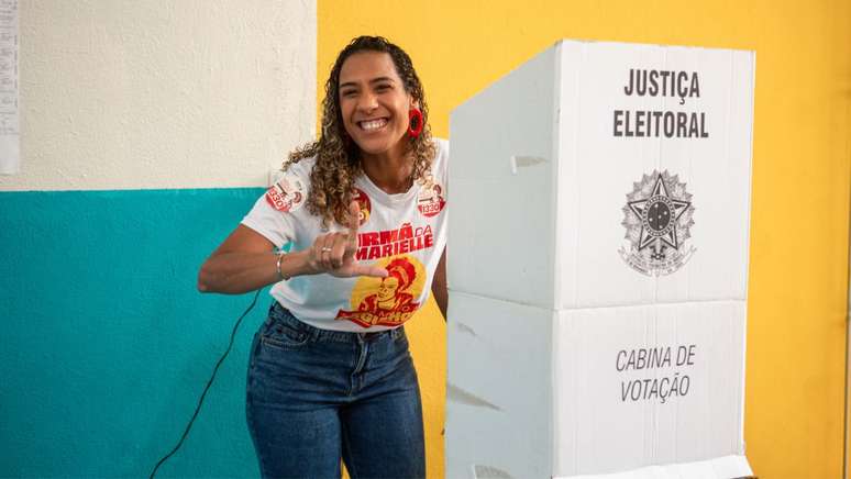 Apenas nove de 22 ex-ministros do governo Lula são eleitos